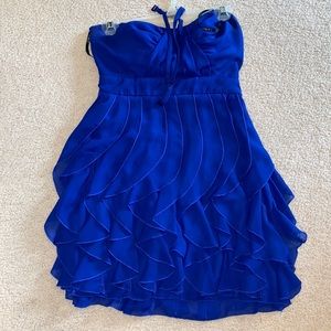 Women’s Semi-formal Dress